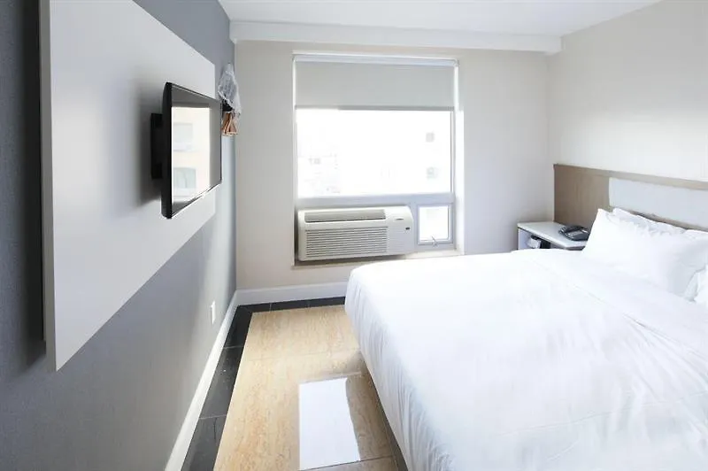 Mayfair Inn And Suites New York