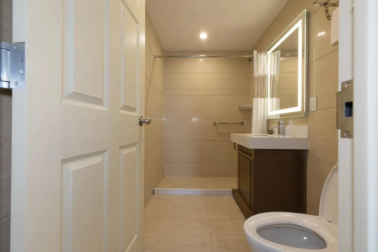 Mayfair Inn And Suites New York